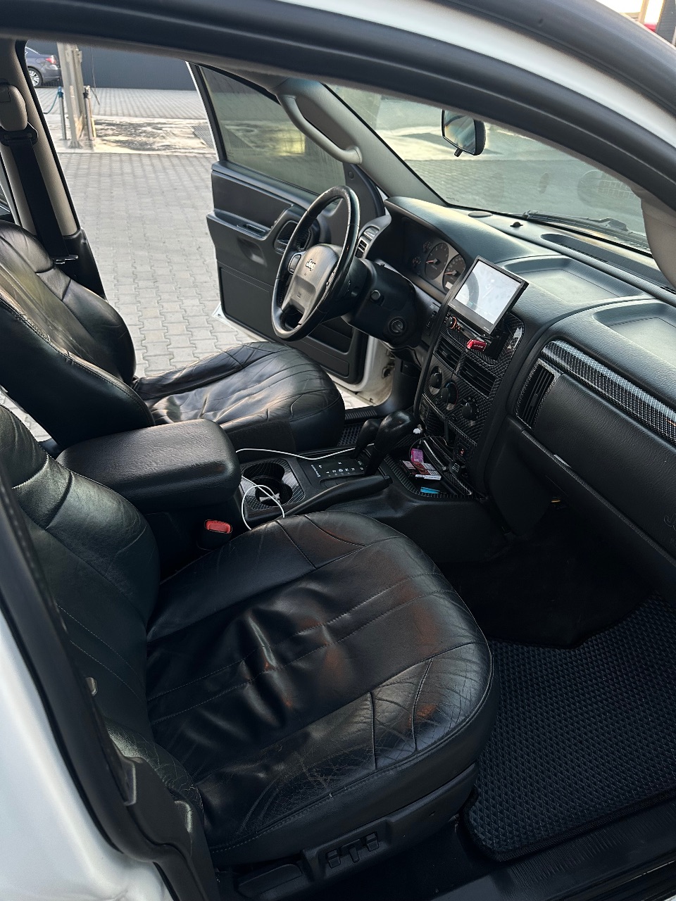 Jeep Grand Cherokee - фото 18