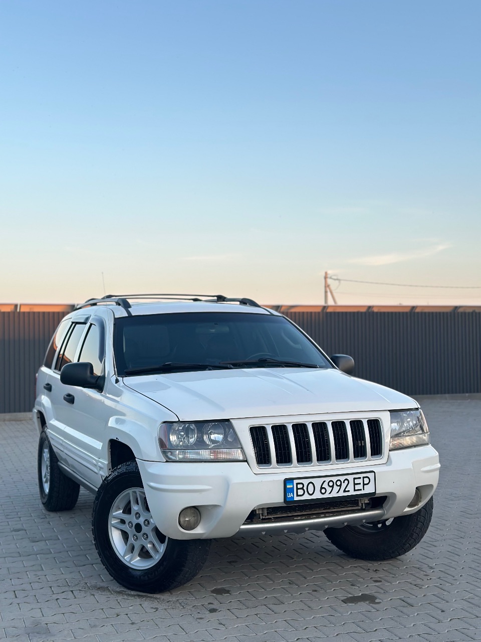 Jeep Grand Cherokee - фото 1