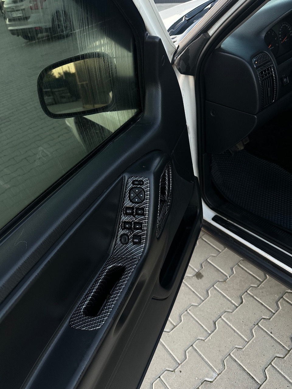 Jeep Grand Cherokee - фото 21