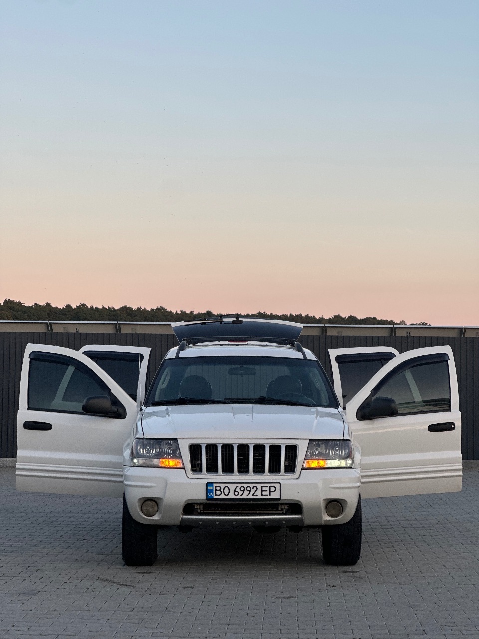 Jeep Grand Cherokee - фото 5