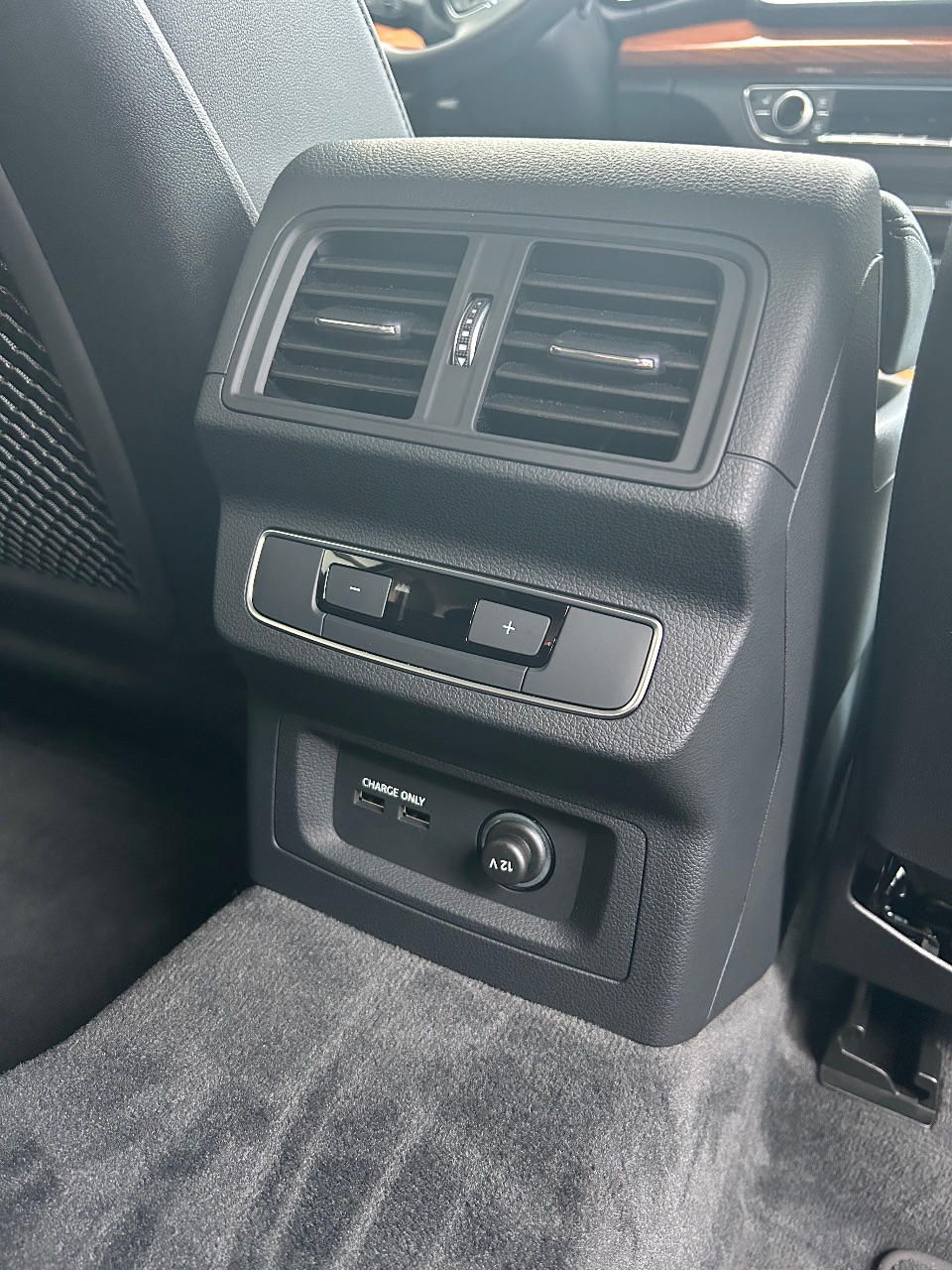 Audi Q5 - фото 22