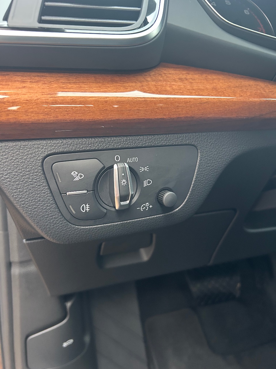 Audi Q5 - фото 15