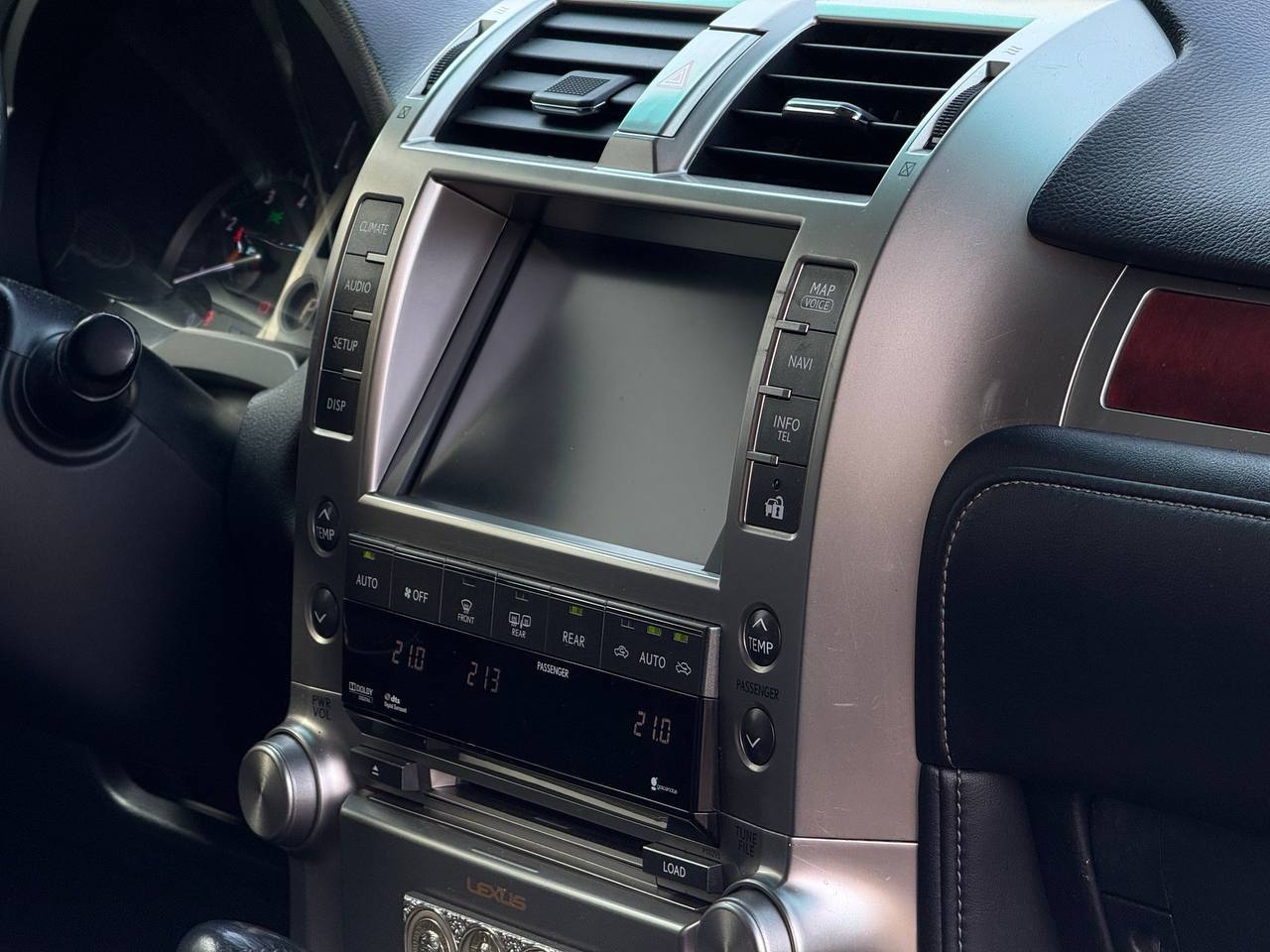 Lexus GX - фото 10