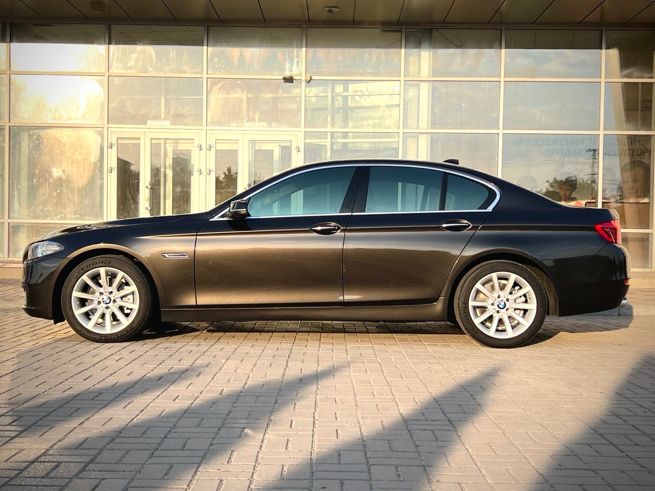 BMW 5 серії - фото 12