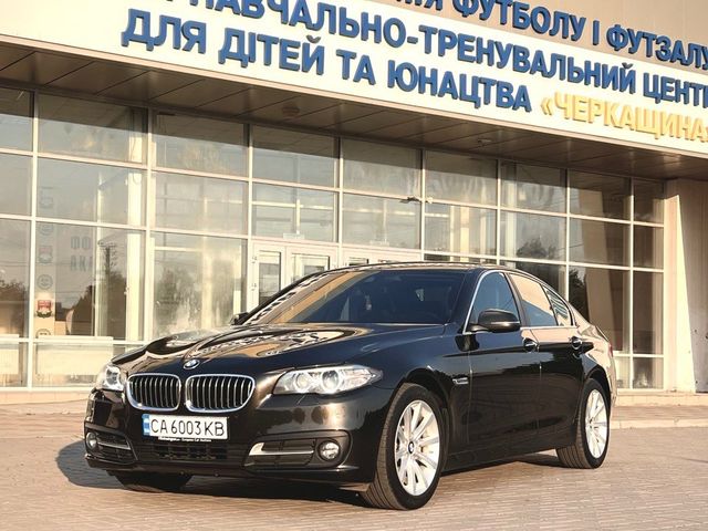 BMW 5 серії - фото 1