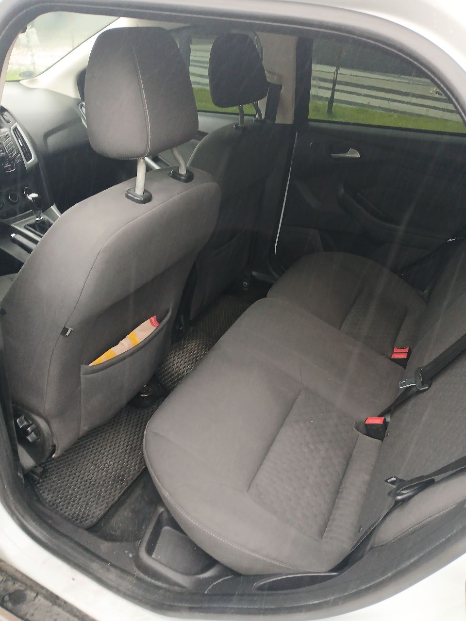 Ford Focus - фото 10