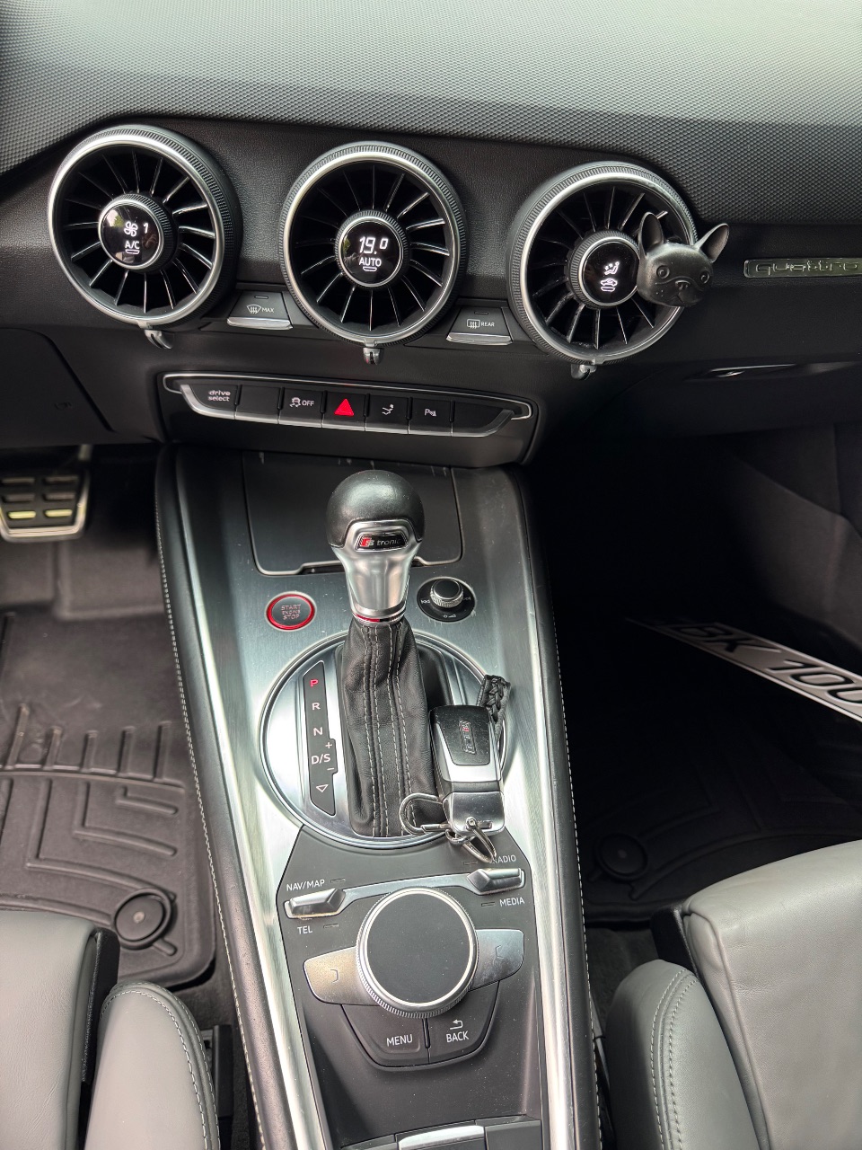 Audi TTS - фото 40