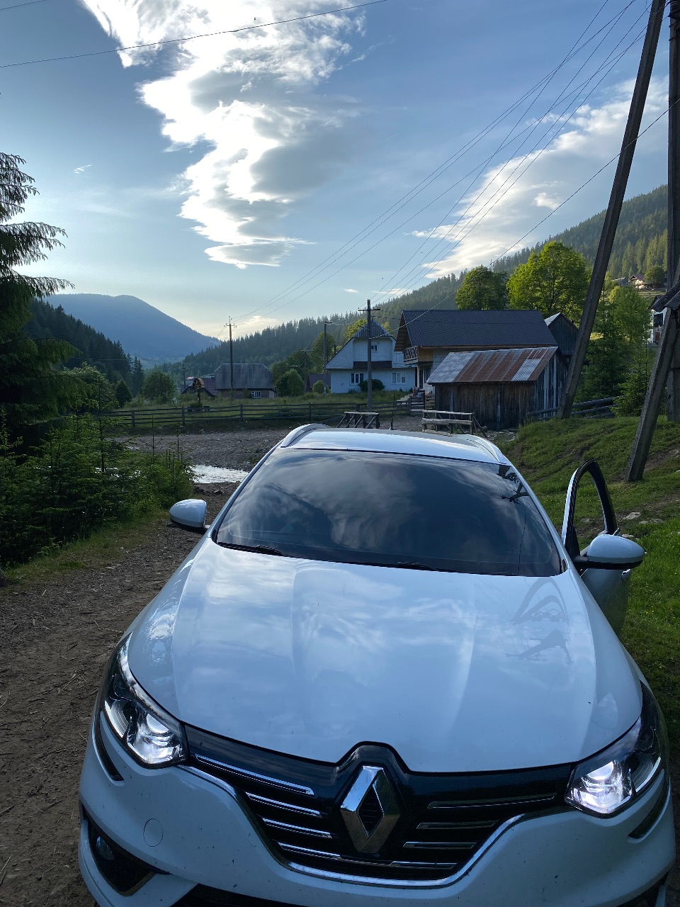 Renault Megane - фото 2