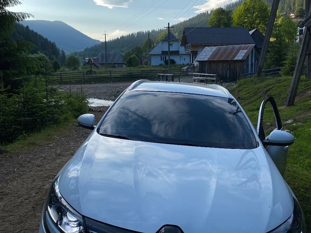 Renault Megane - фото 2