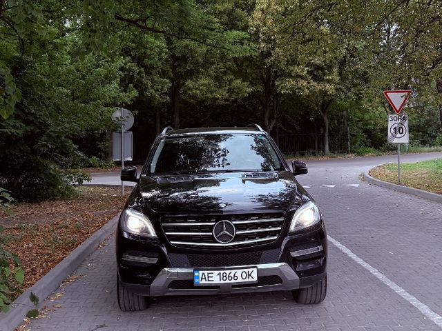 Mercedes-Benz M-Класс - фото 4