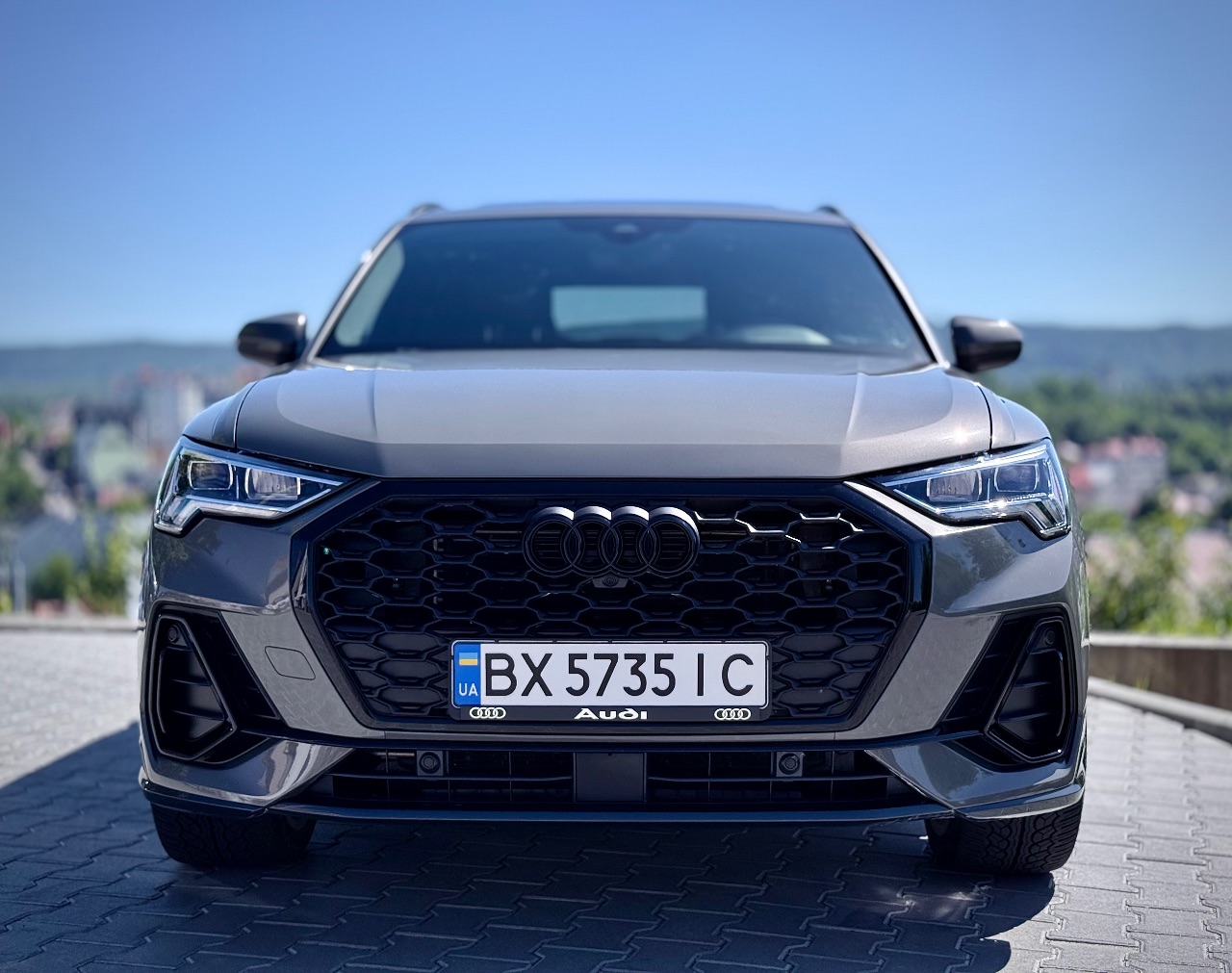 Audi Q3 - фото 2