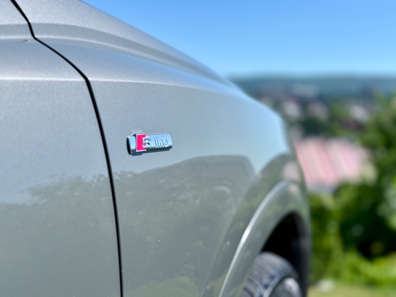 Audi Q3 - фото 19