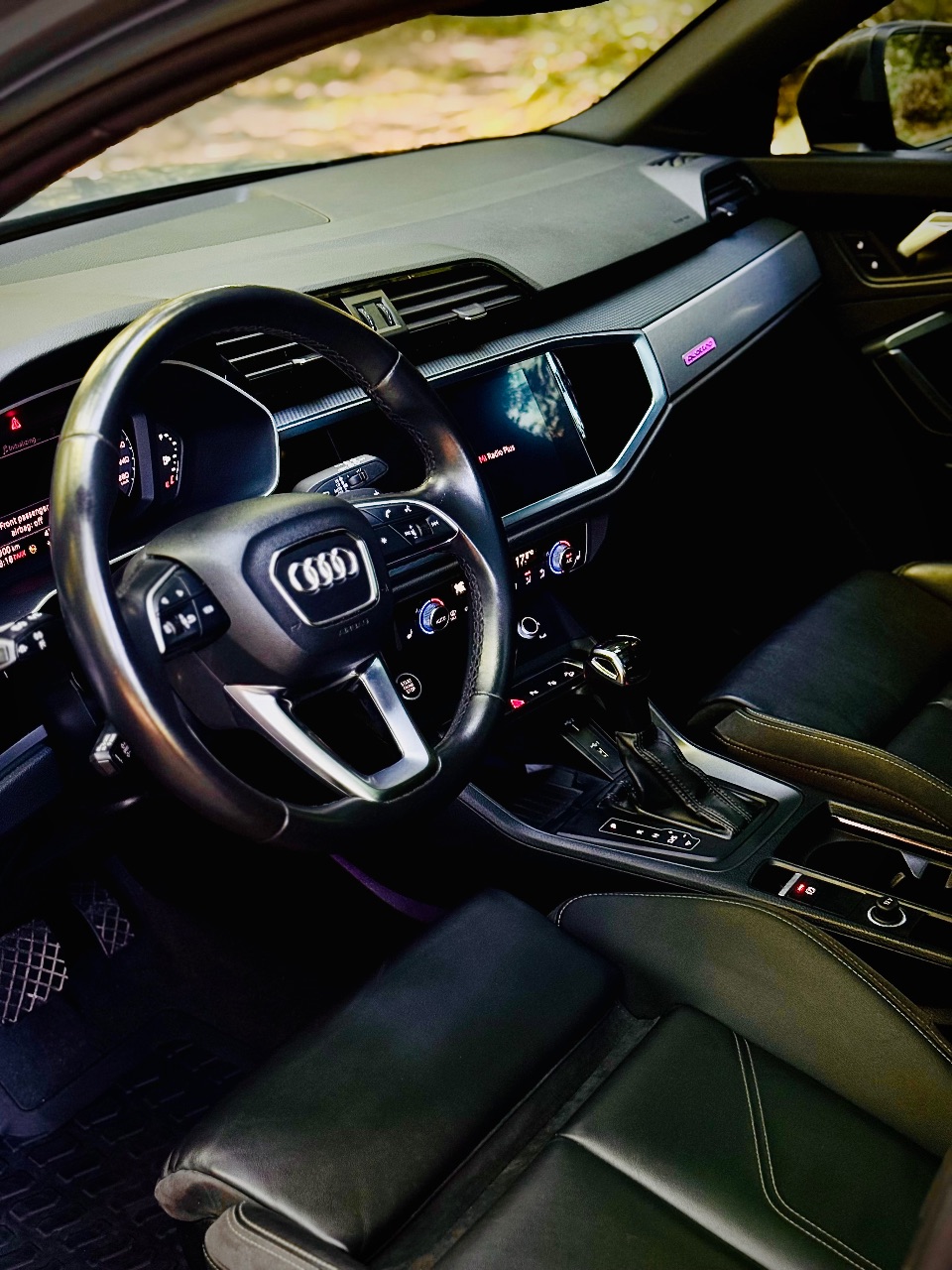 Audi Q3 - фото 37