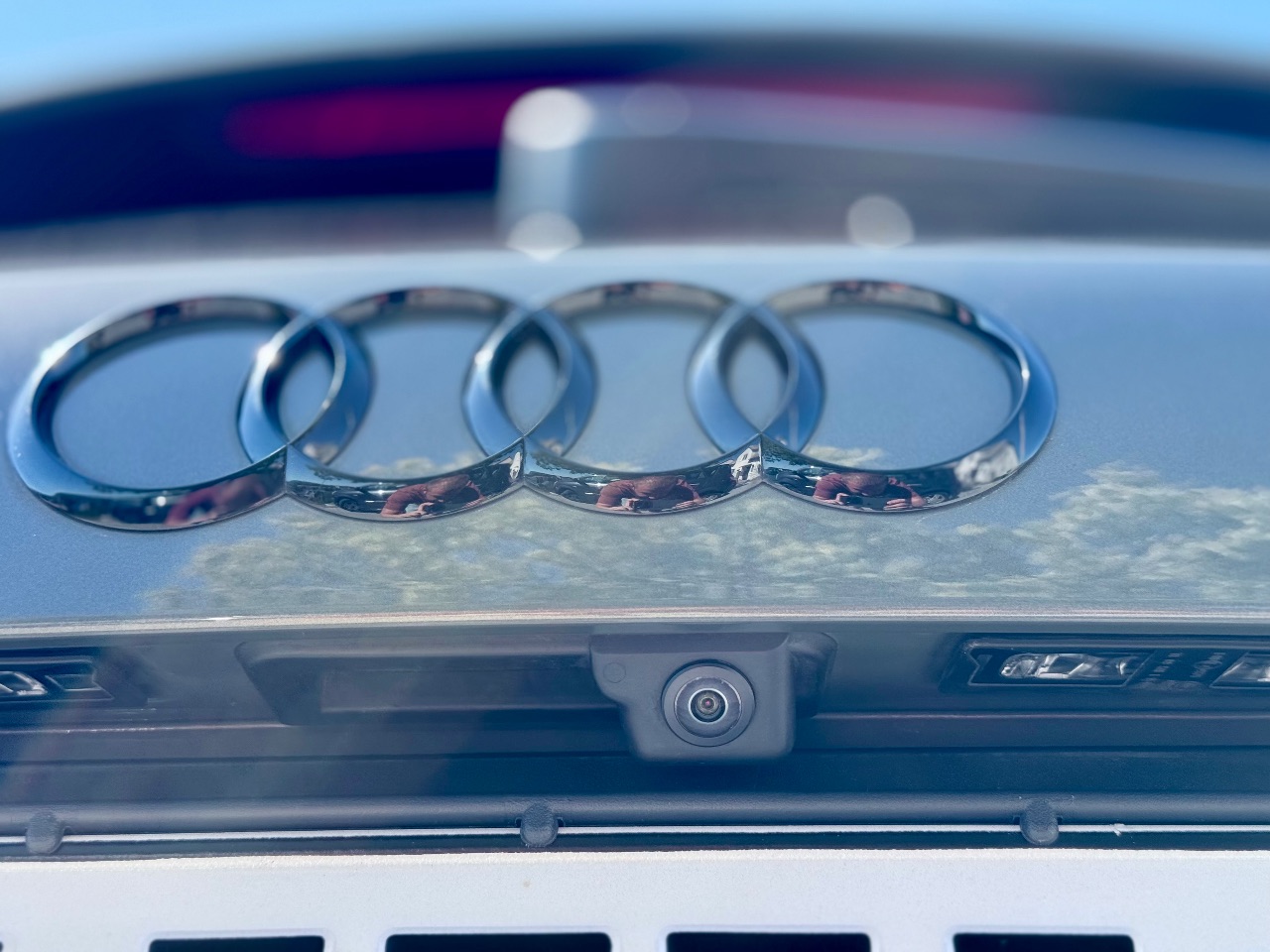 Audi Q3 - фото 11