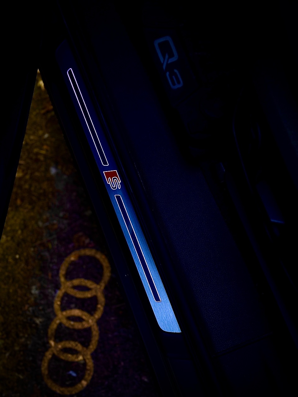 Audi Q3 - фото 36