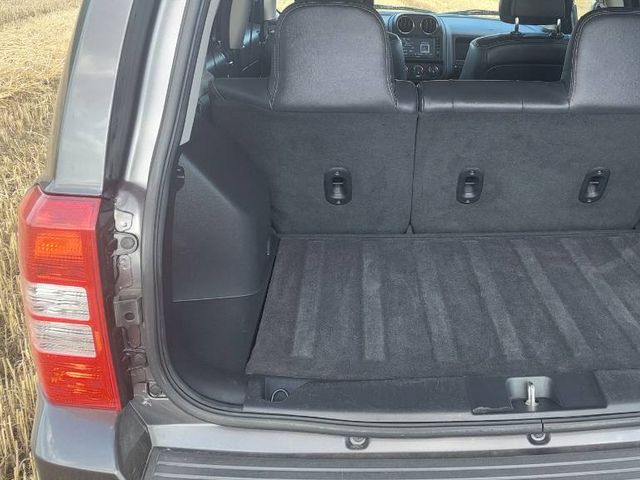 Jeep Liberty (Patriot) - зображення 3