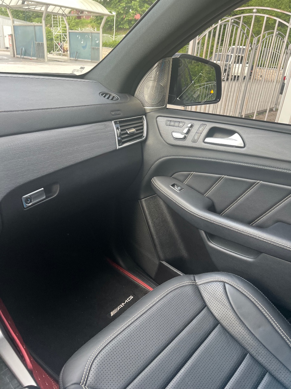 Mercedes-Benz GLE Coupe AMG - фото 28