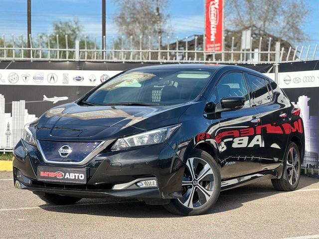 Nissan Leaf - фото 1