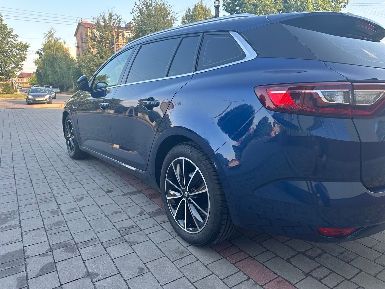 Renault Megane - фото 2