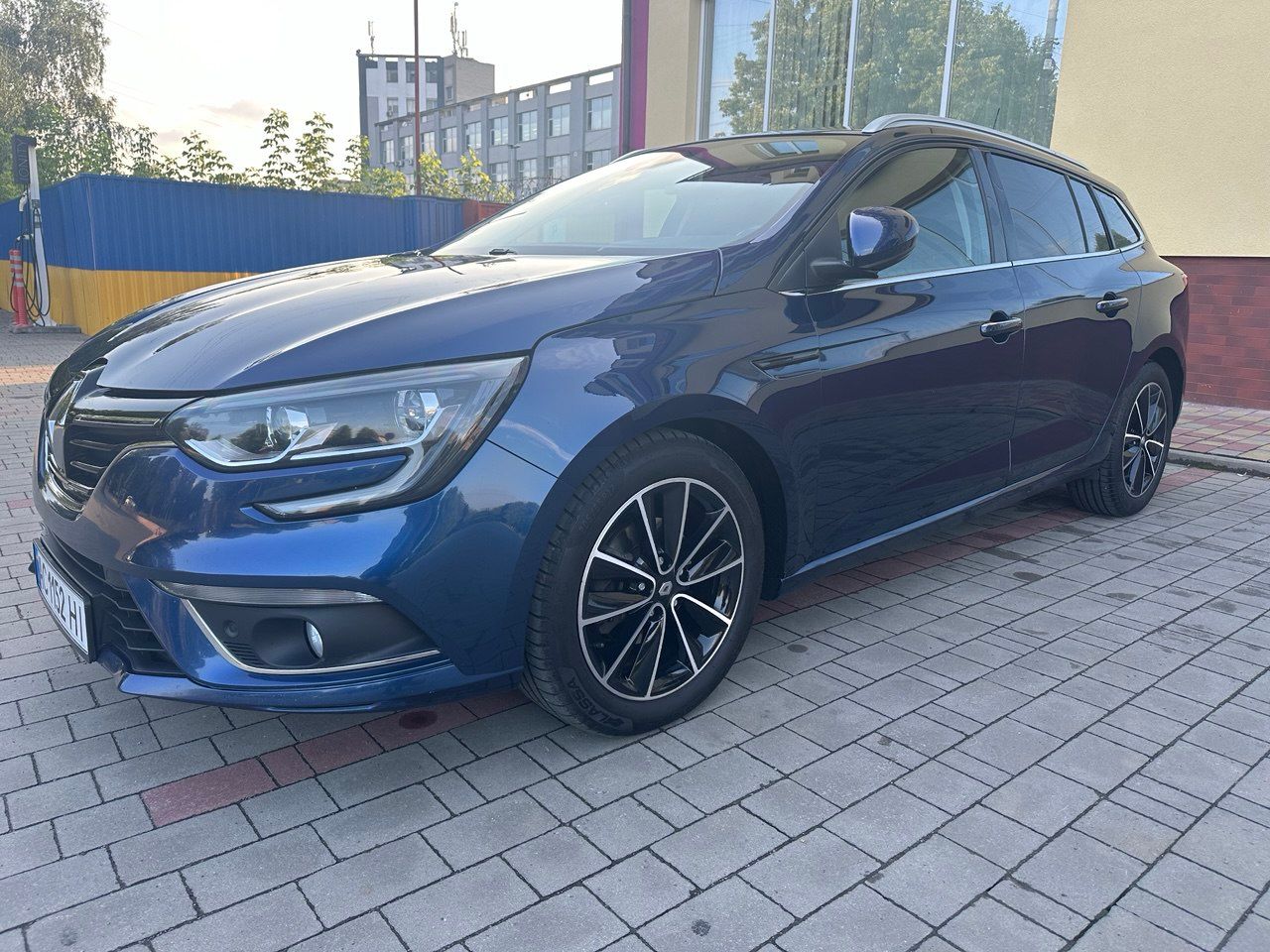 Renault Megane - фото 1