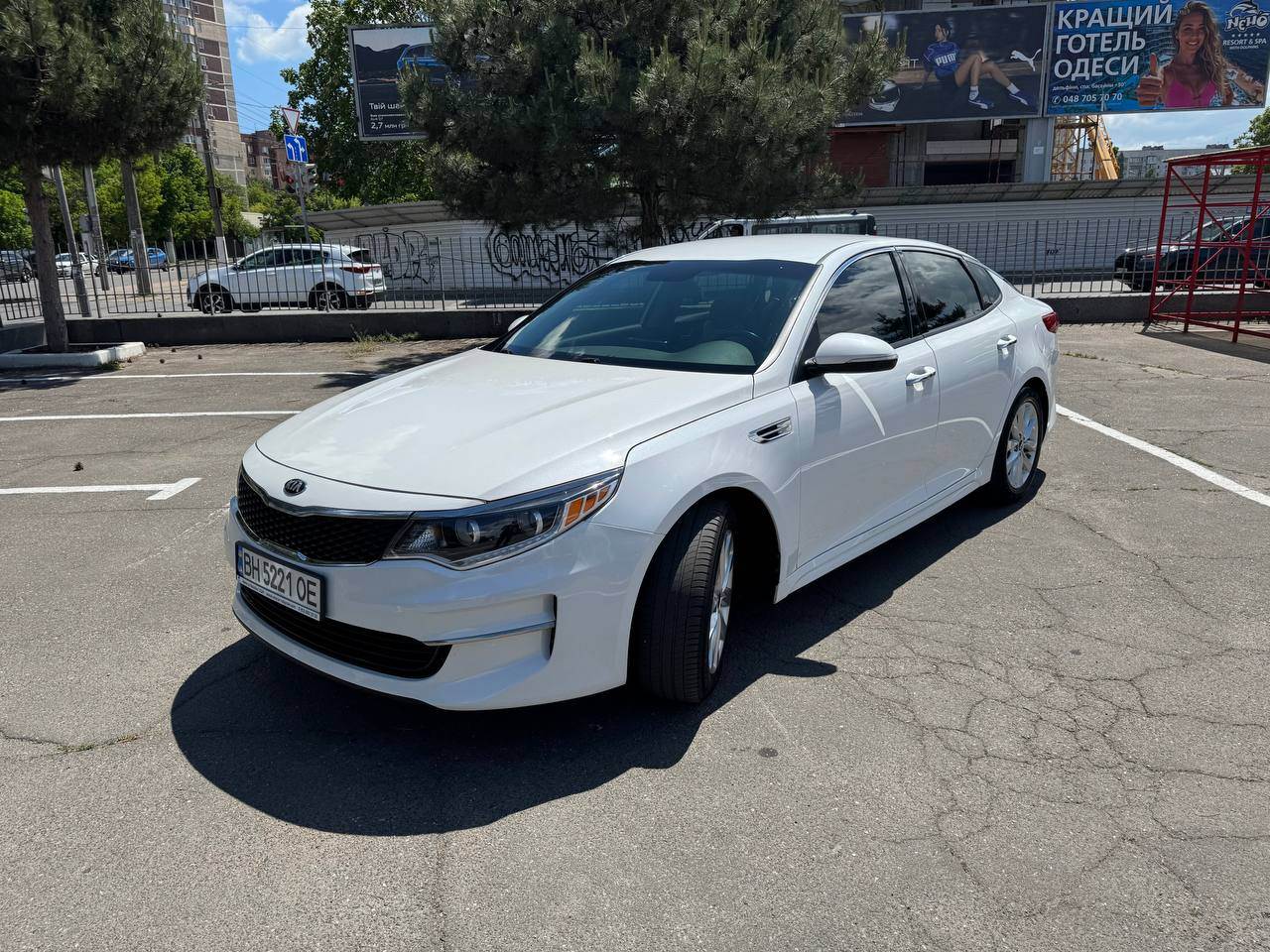 Kia Optima - фото 1
