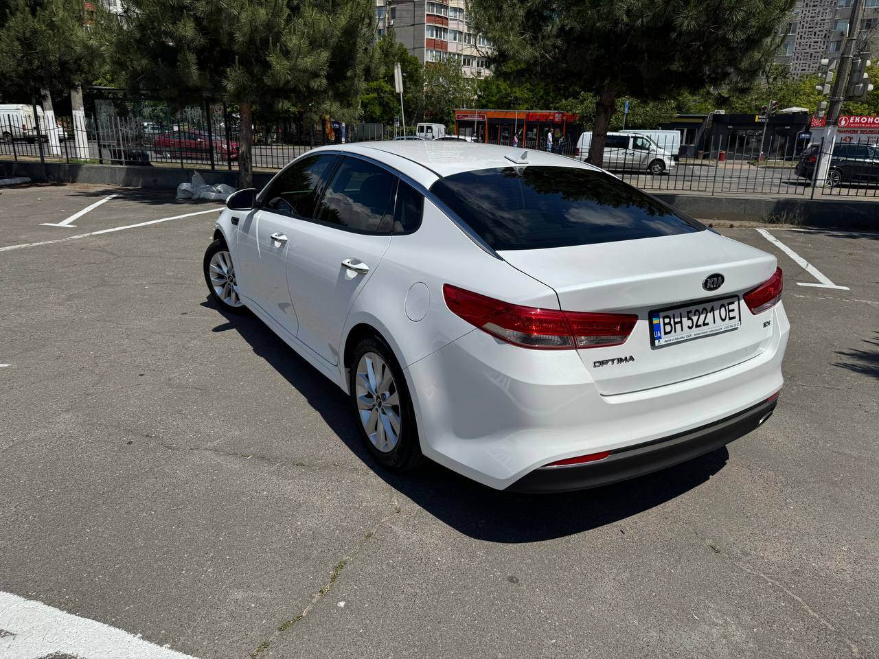 Kia Optima - фото 8