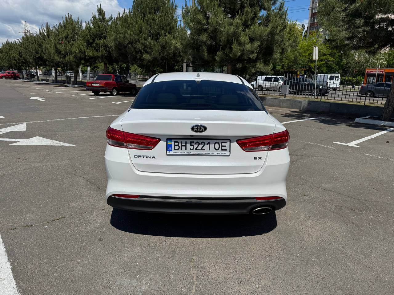 Kia Optima - фото 7