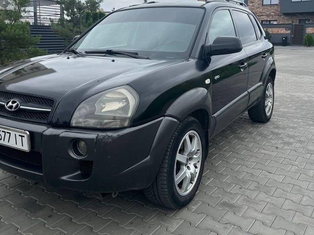 Hyundai Tucson - фото 1