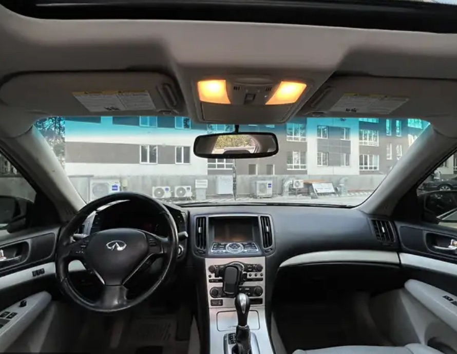 Infiniti G - фото 12