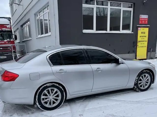 Infiniti G - фото 1