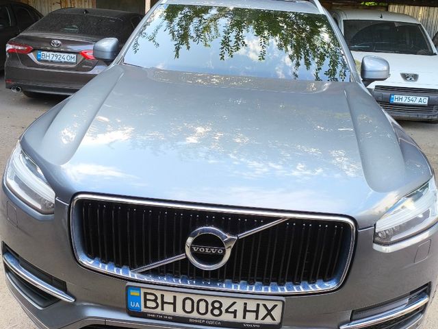 Volvo XC90 - фото 1