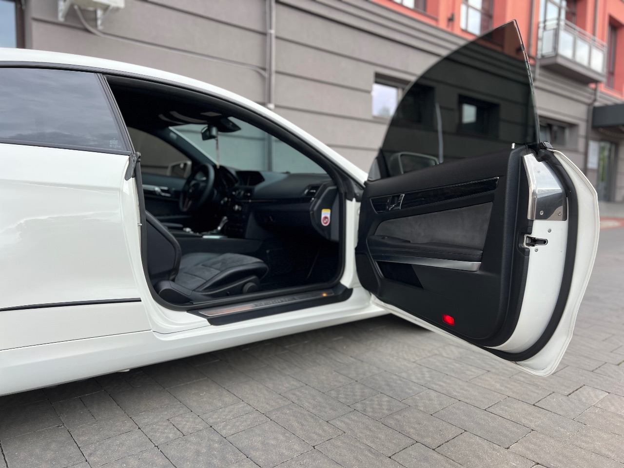 Mercedes-Benz E-Класс - фото 21