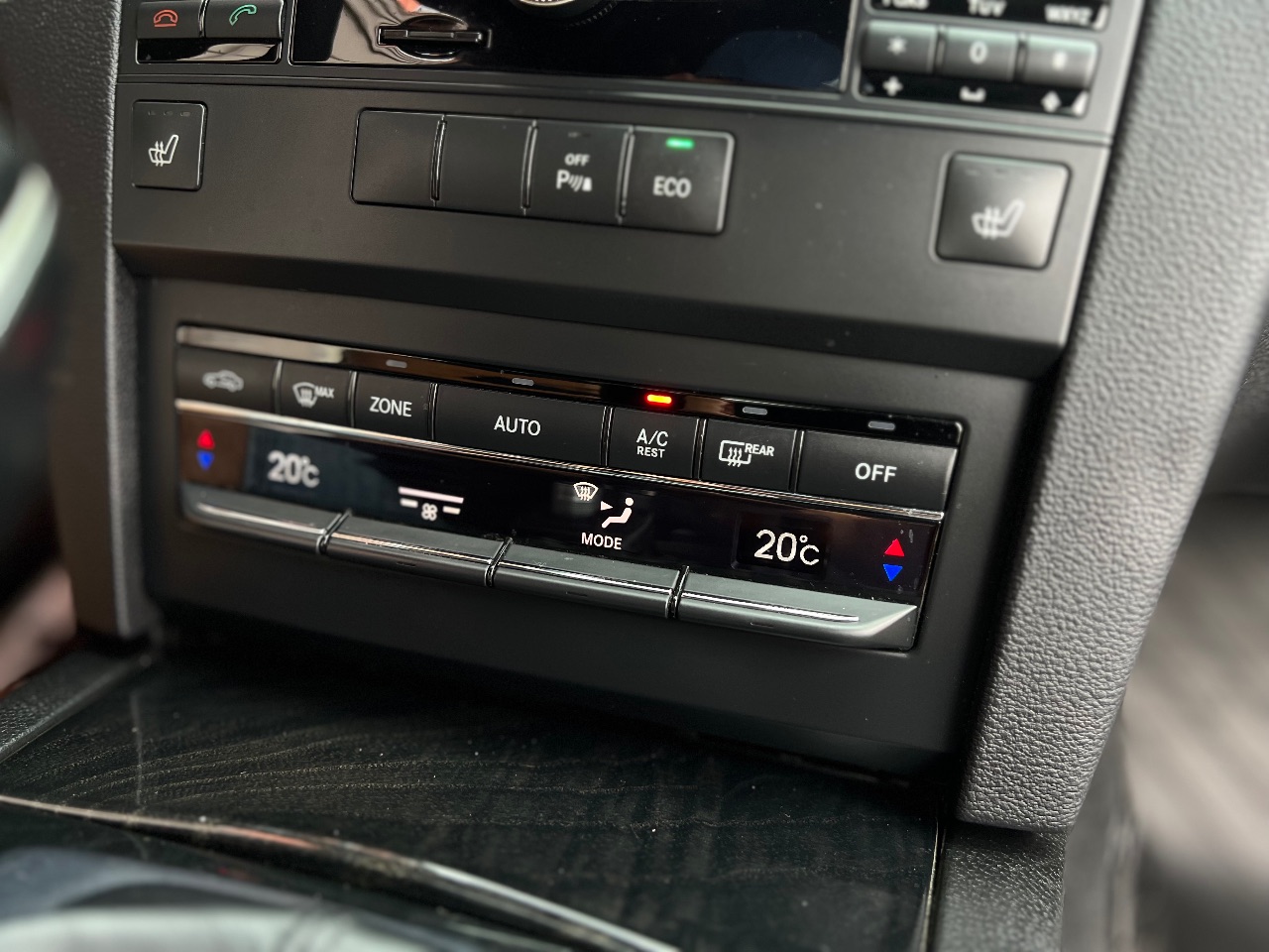 Mercedes-Benz E-Класс - фото 24