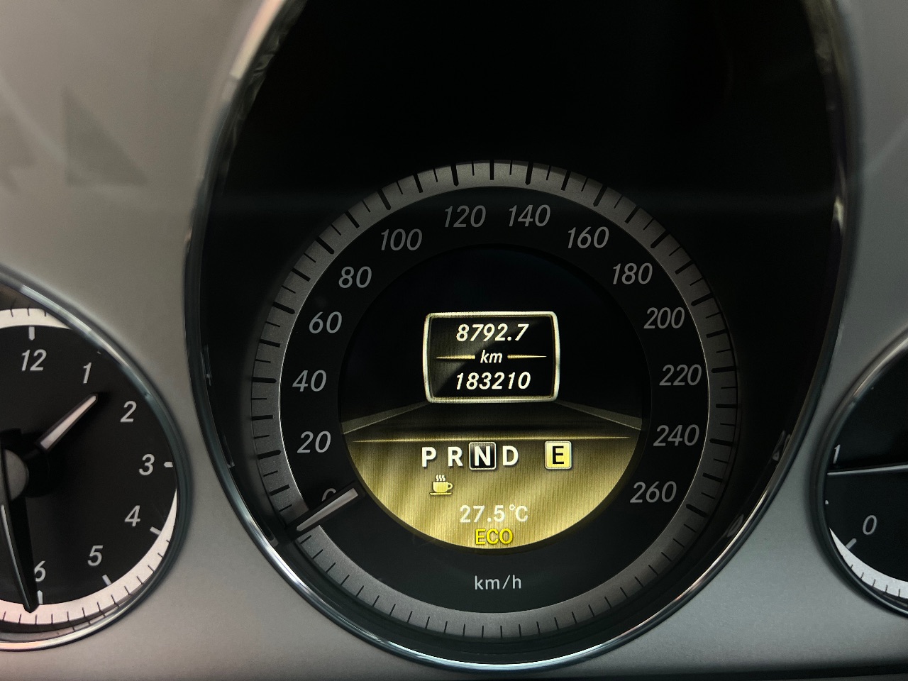 Mercedes-Benz E-Класс - фото 25