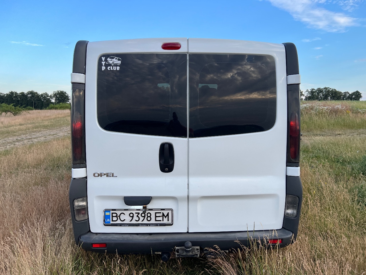 Opel Vivaro - фото 28