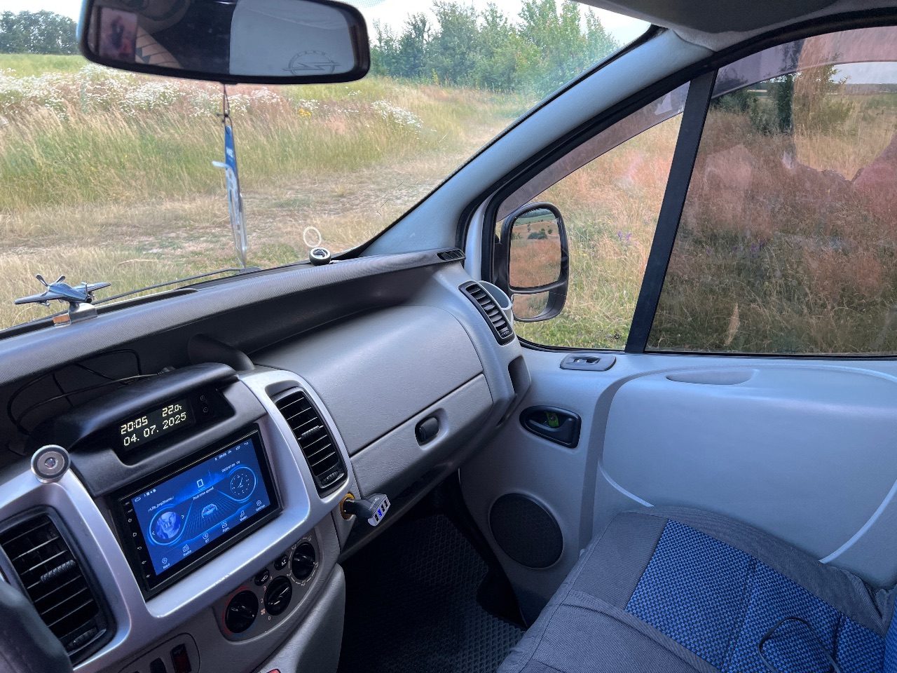 Opel Vivaro - фото 2