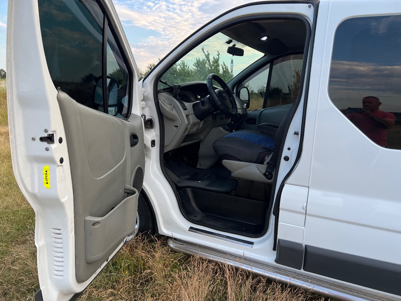 Opel Vivaro - фото 6