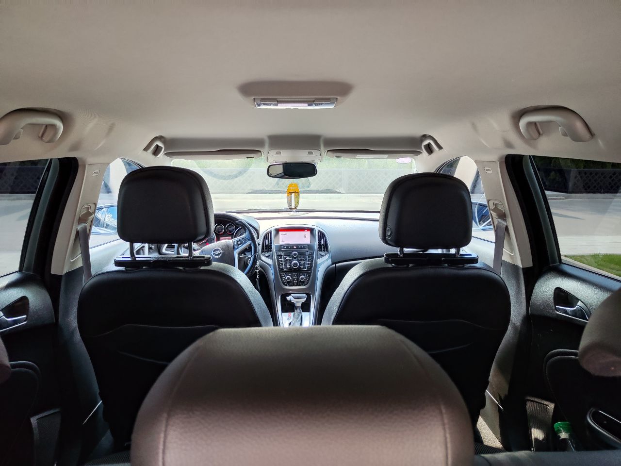 Opel Astra - фото 7