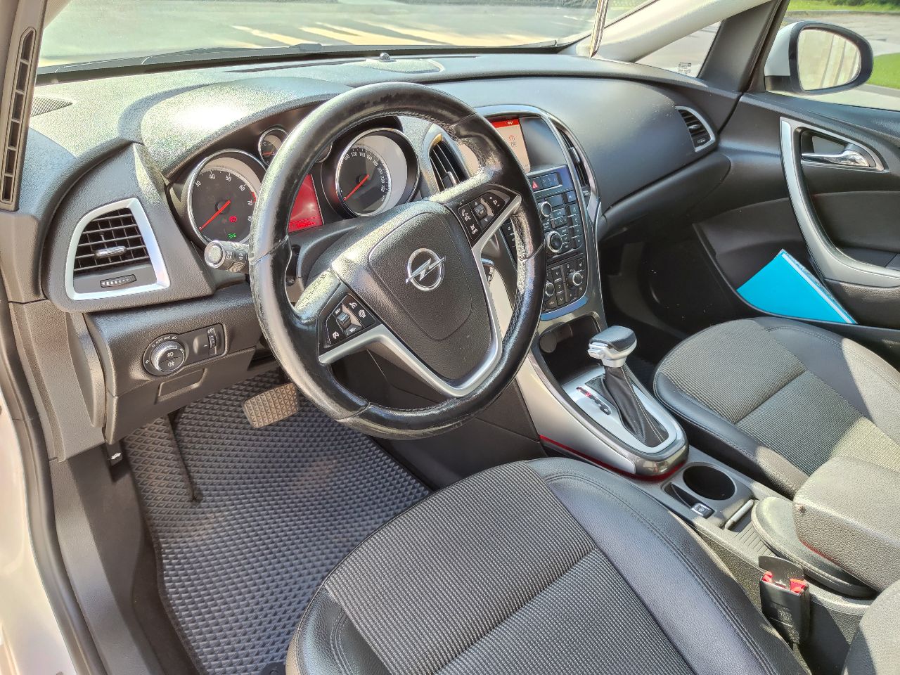 Opel Astra - фото 13