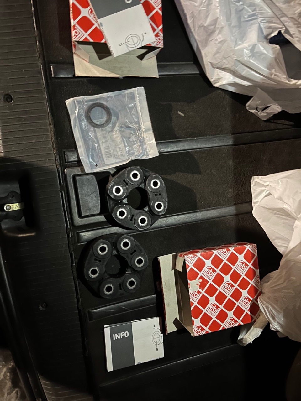 Opel Omega - фото 14