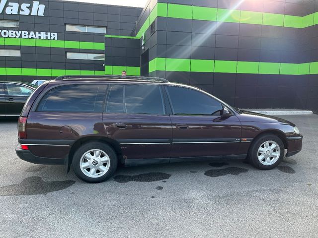 Opel Omega - зображення 4