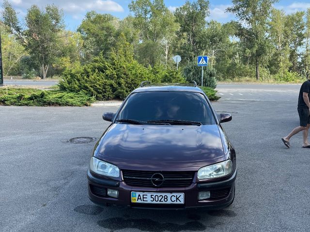 Opel Omega - зображення 1