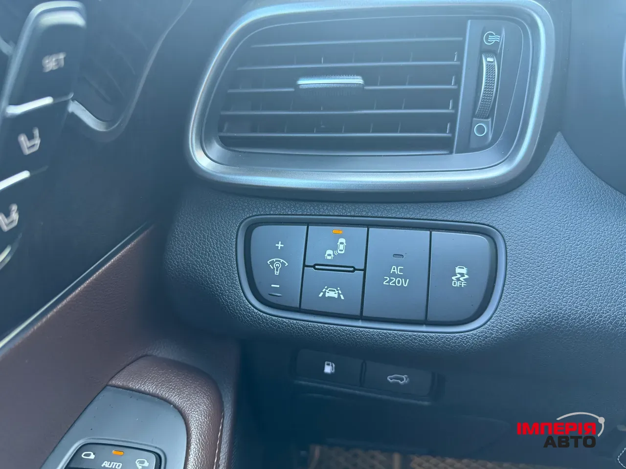 Kia Sorento - фото 11