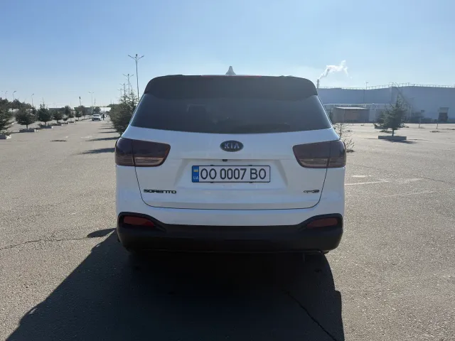 Kia Sorento - фото 5