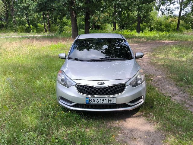Kia Forte - фото 2