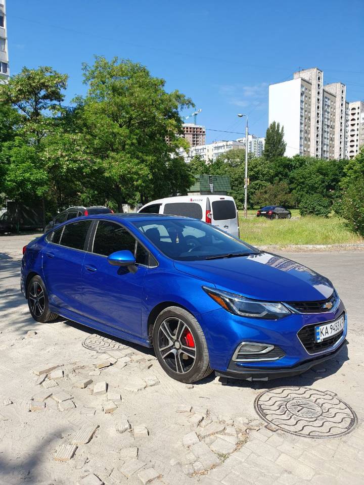Chevrolet Cruze - фото 1
