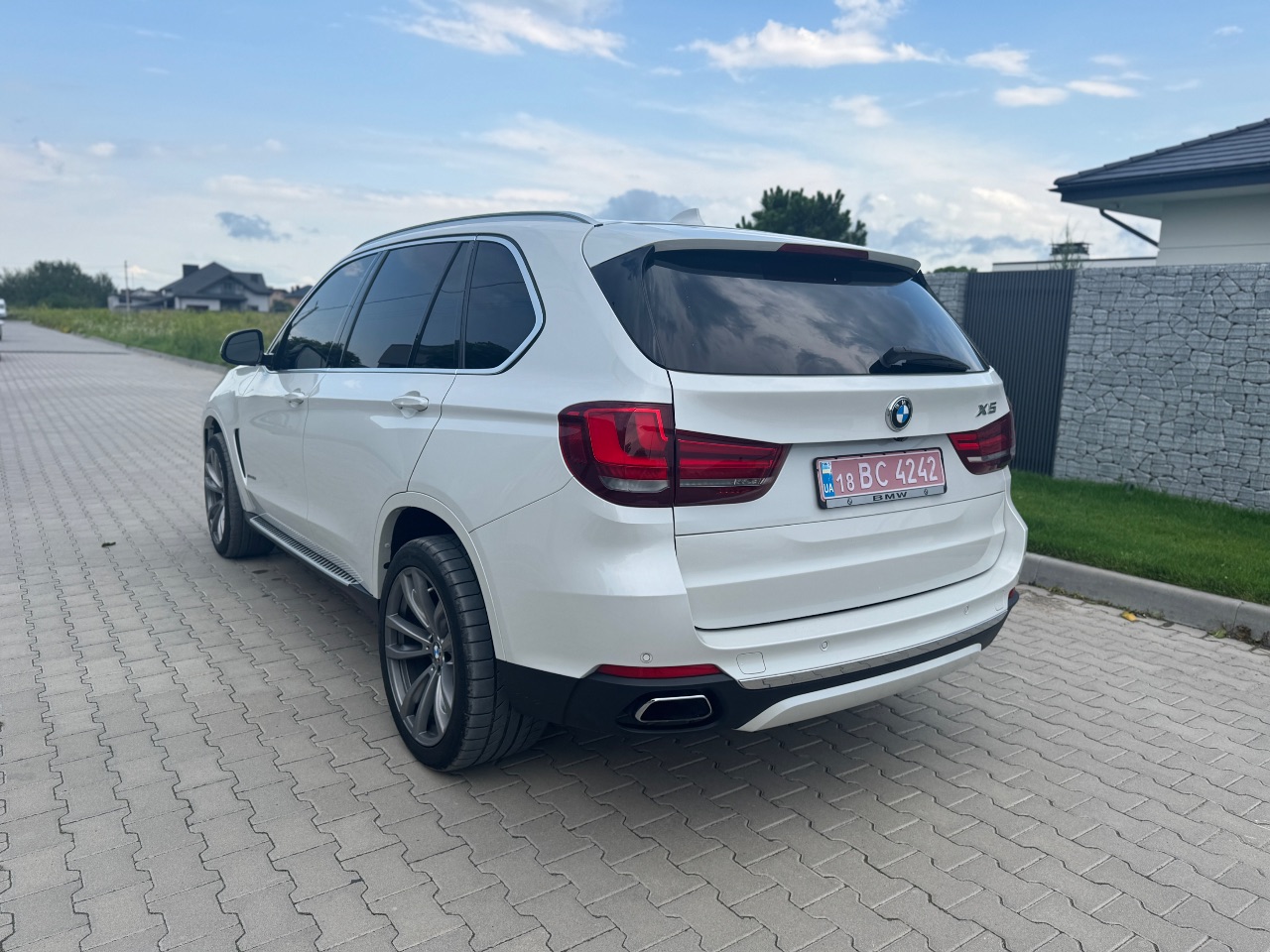 BMW X5 - фото 8