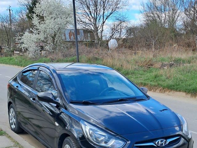 Hyundai Accent - зображення 4