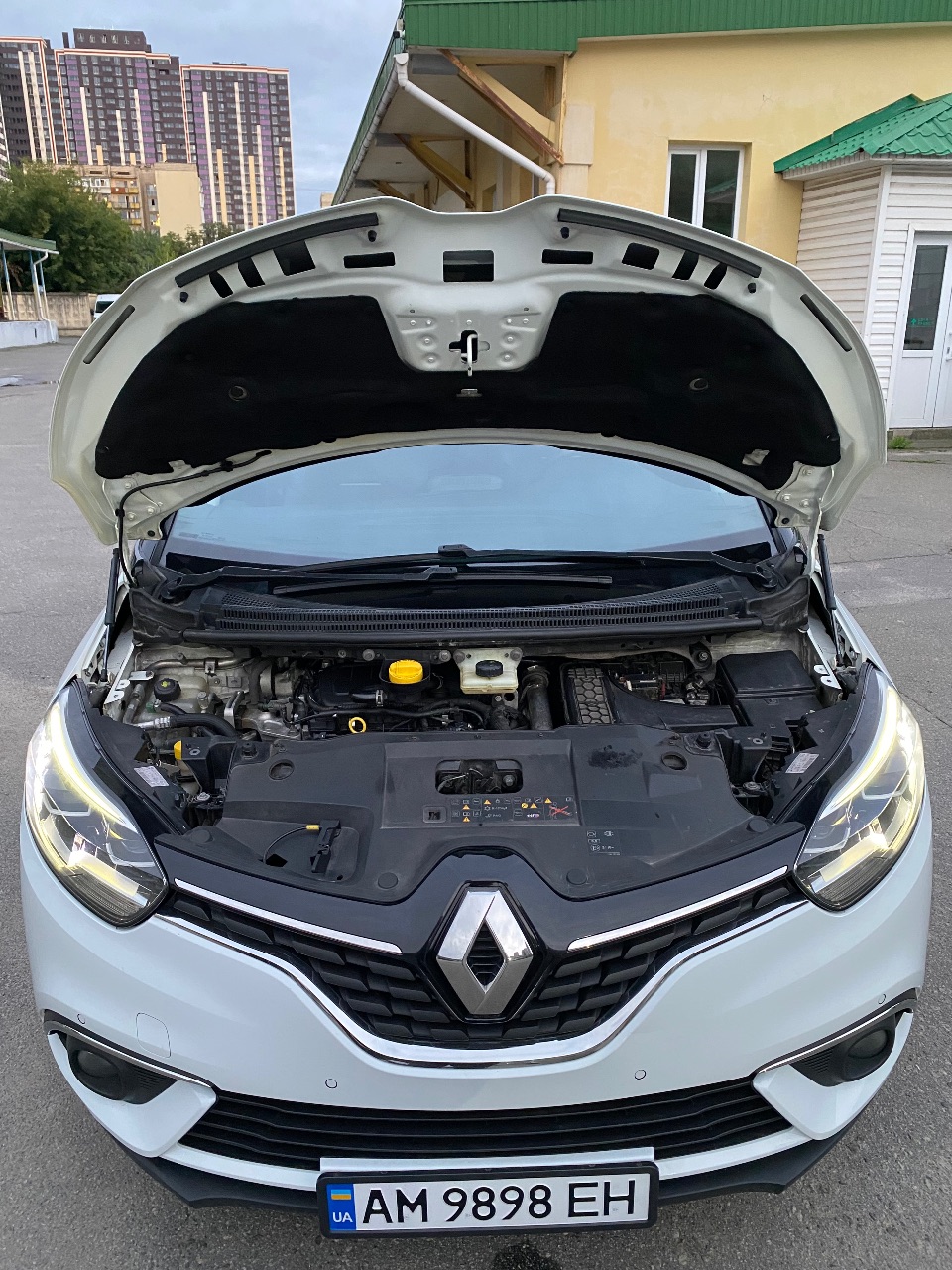 Renault Scenic - фото 14