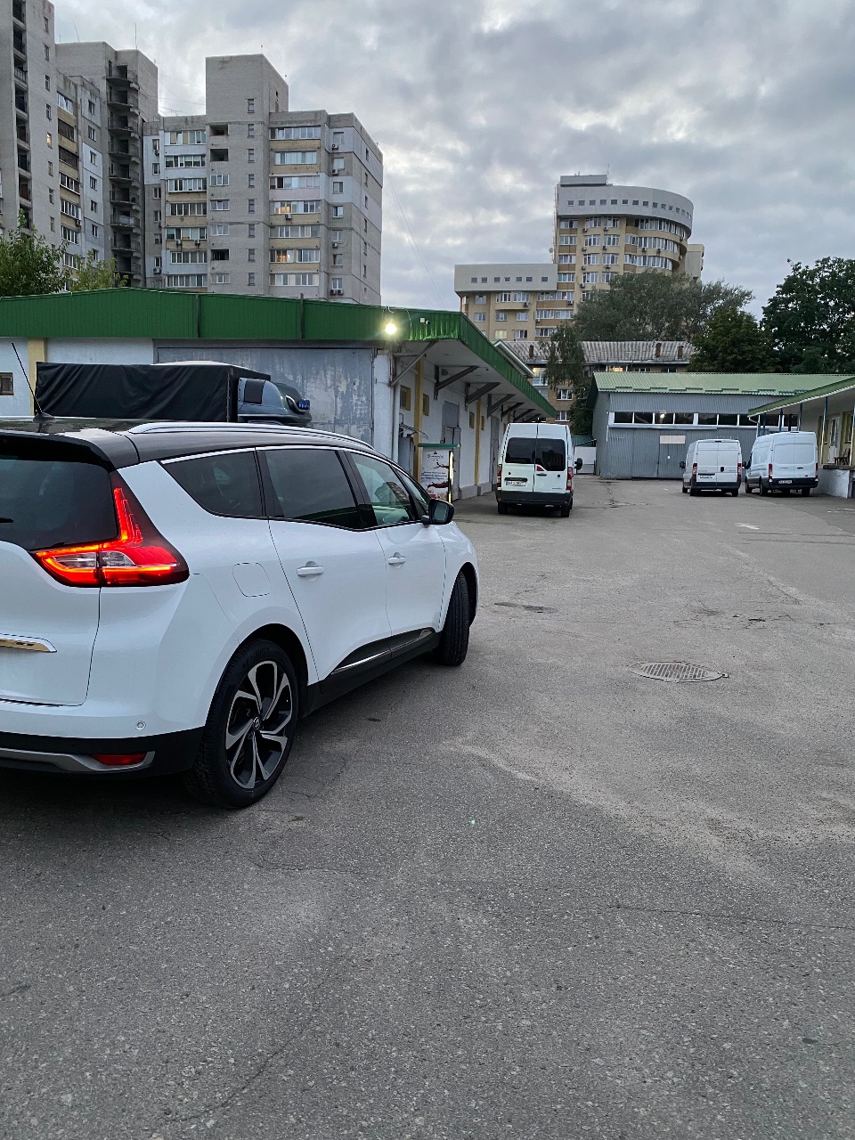 Renault Scenic - фото 5